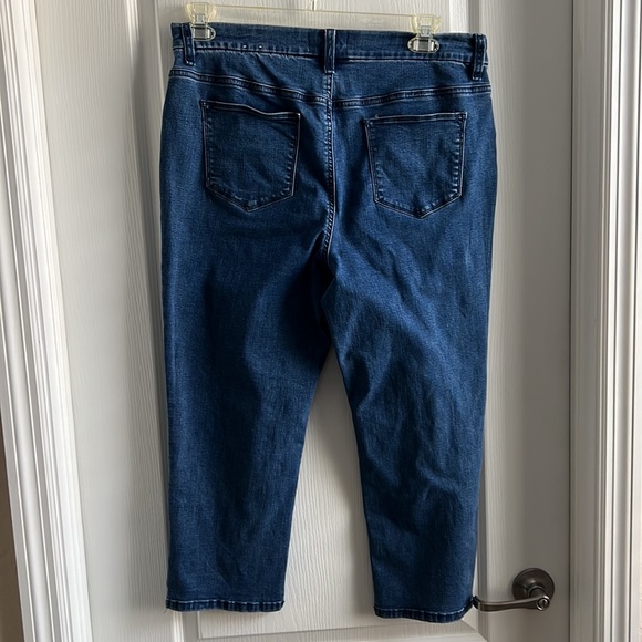 Denim Crop Jeans-Chico’s 1 (8) - Picture 2 of 3